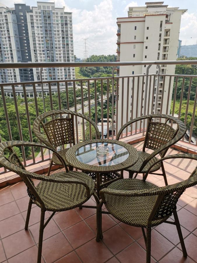Ainis Guest House In Vista Amani Condominium กัวลาลัมเปอร์ ภายนอก รูปภาพ